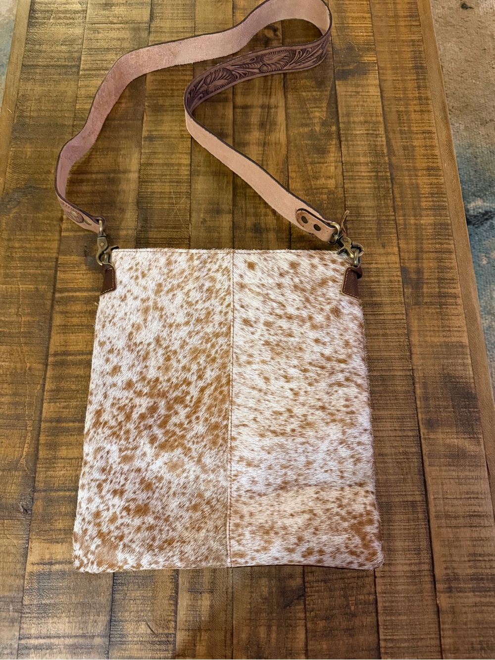 American Darling White and Tan Cowhide Crossbody Bag with Leather Strap